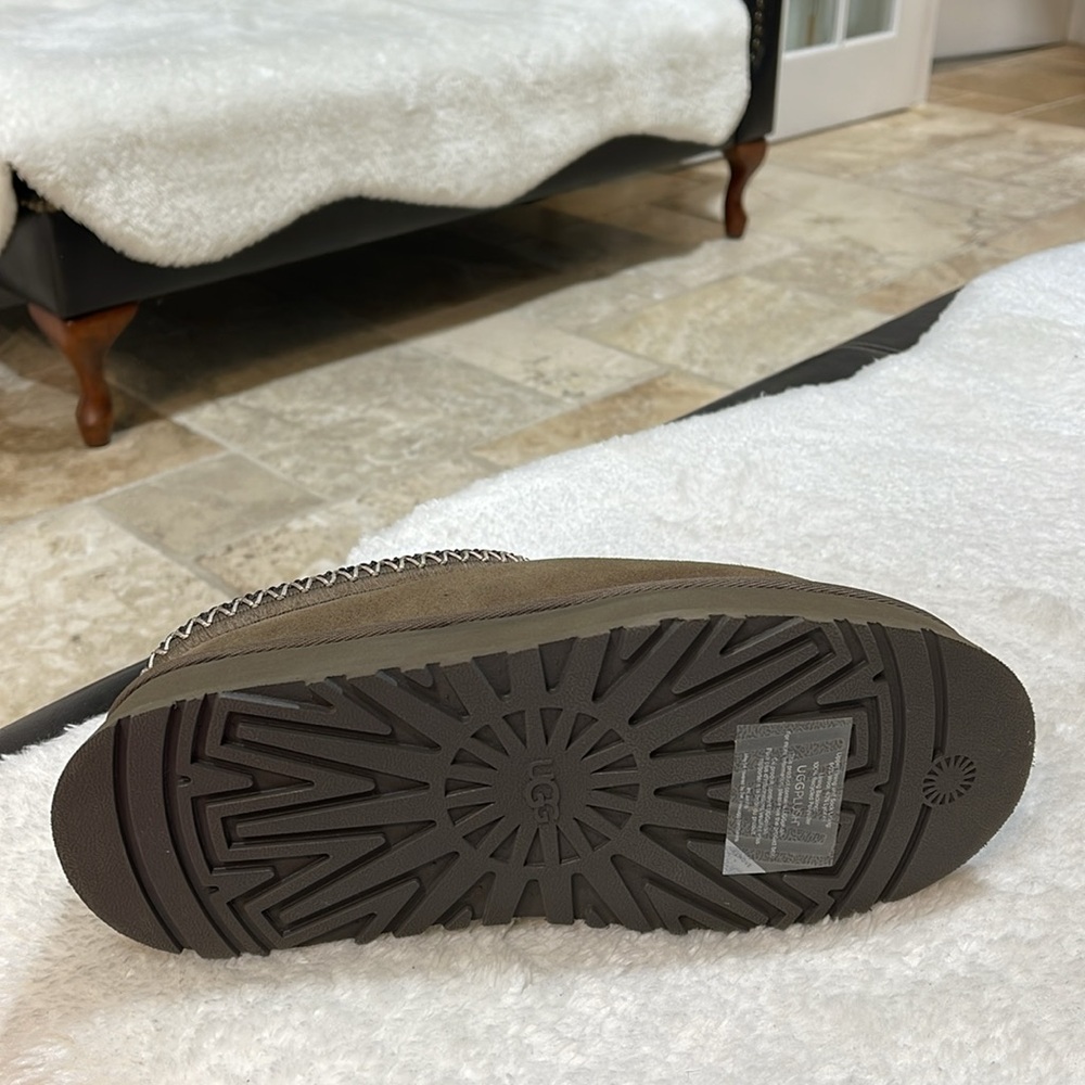 UGG Women's Tazz Platform Slippers - Picture 7 of 8